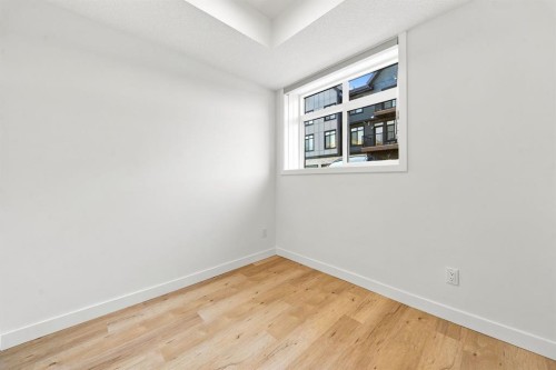 189 148 Avenue Nw, Calgary, AB - Indoor Photo Showing Other Room