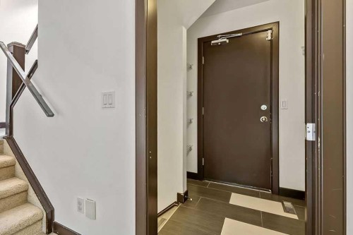 200 Bernard Drive Nw, Calgary, AB 