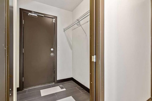200 Bernard Drive Nw, Calgary, AB 