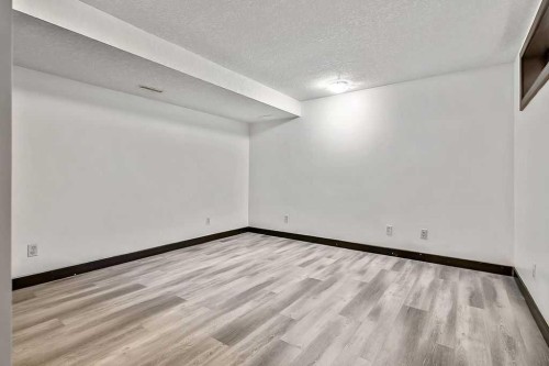 200 Bernard Drive Nw, Calgary, AB 