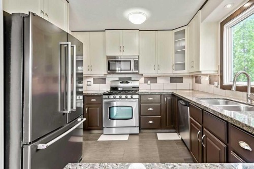200 Bernard Drive Nw, Calgary, AB 