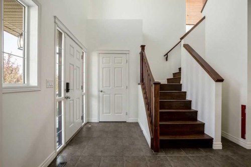 134 Prestwick Terrace Se, Calgary, AB - Indoor Photo Showing Other Room