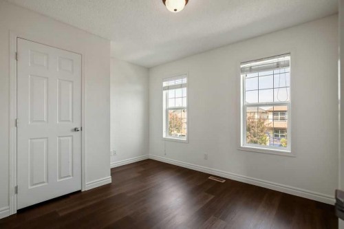 134 Prestwick Terrace Se, Calgary, AB - Indoor Photo Showing Other Room