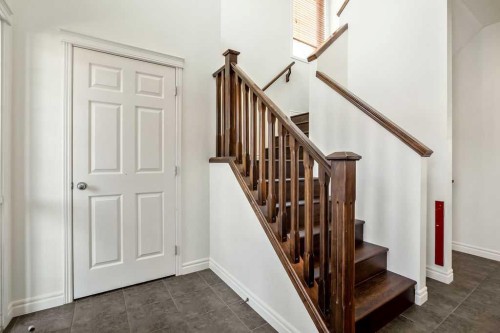 134 Prestwick Terrace Se, Calgary, AB - Indoor Photo Showing Other Room