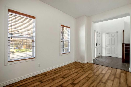 134 Prestwick Terrace Se, Calgary, AB - Indoor Photo Showing Other Room