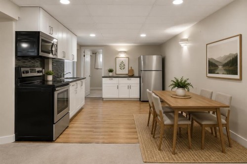 127 Fredson Drive Se, Calgary, AB - Indoor