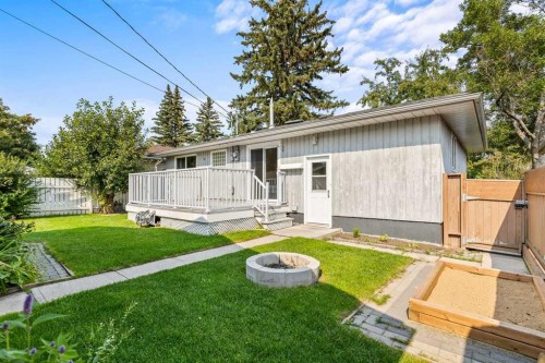 127 Fredson Drive Se, Calgary, AB - Outdoor With Deck Patio Veranda