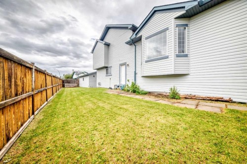 98 Country Hills Heights Nw, Calgary, AB - Outdoor With Exterior