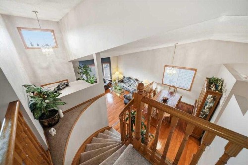 2855 Catalina Boulevard Ne, Calgary, AB - Indoor Photo Showing Other Room