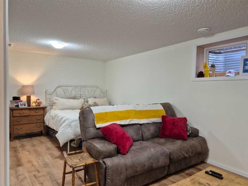 204 Paint Horse Drive, Cochrane, AB - Indoor Photo Showing Bedroom