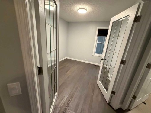 376 Sunlake Road Se, Calgary, AB 
