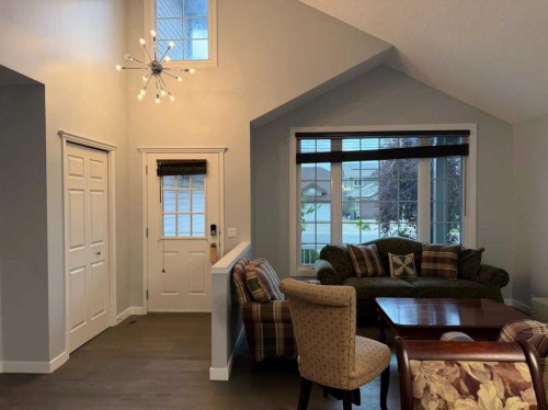 376 Sunlake Road Se, Calgary, AB 