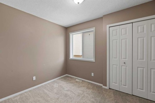 139 Los Alamos Place Ne, Calgary, AB - Indoor Photo Showing Other Room