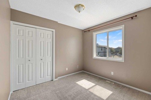 139 Los Alamos Place Ne, Calgary, AB - Indoor Photo Showing Other Room