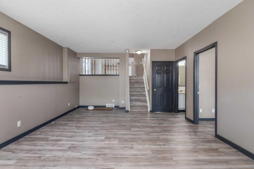139 Los Alamos Place Ne, Calgary, AB - Indoor Photo Showing Other Room