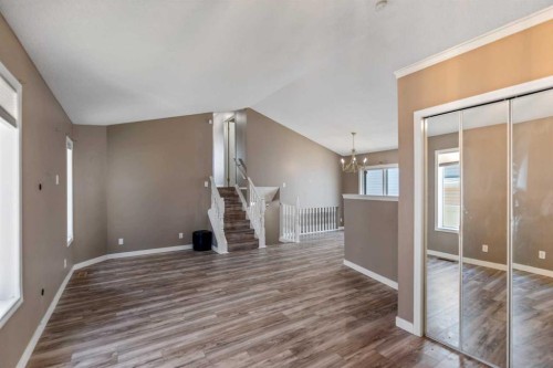 139 Los Alamos Place Ne, Calgary, AB - Indoor Photo Showing Other Room