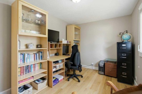 736 Canfield Place Sw, Calgary, AB - Indoor Photo Showing Office