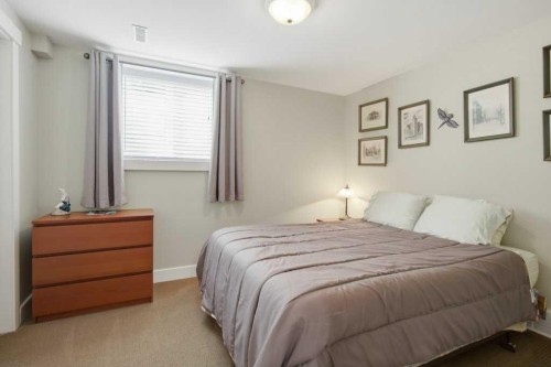 736 Canfield Place Sw, Calgary, AB - Indoor Photo Showing Bedroom