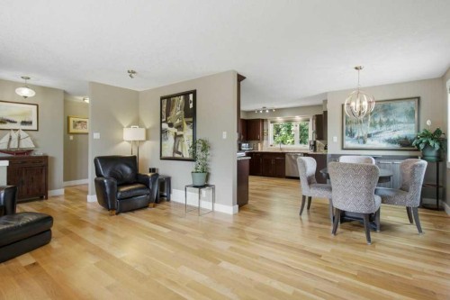 736 Canfield Place Sw, Calgary, AB - Indoor