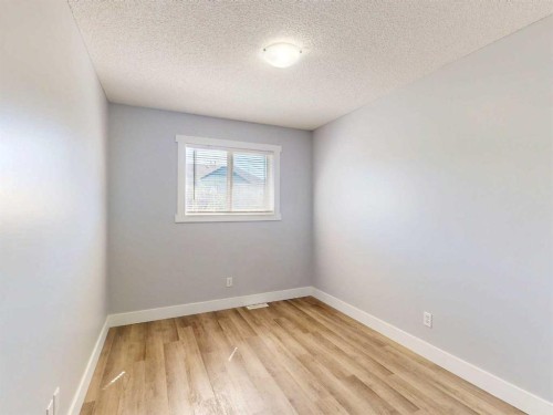 75 Panatella Villas Nw, Calgary, AB 