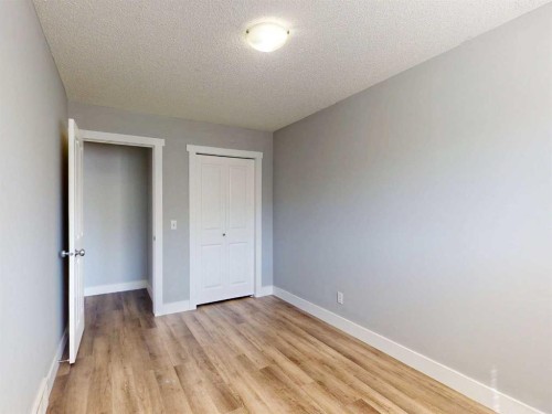 75 Panatella Villas Nw, Calgary, AB 