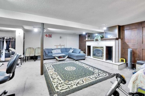 707 Whitehill Way Ne, Calgary, AB 