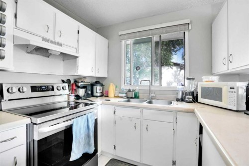 707 Whitehill Way Ne, Calgary, AB 