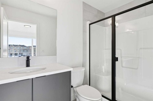 294 Belvedere Avenue Se, Calgary, AB - Indoor Photo Showing Bathroom