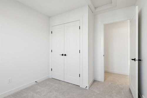 294 Belvedere Avenue Se, Calgary, AB - Indoor Photo Showing Other Room