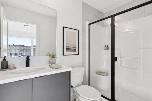 294 Belvedere Avenue Se, Calgary, AB - Indoor Photo Showing Bathroom