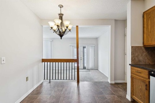 568 Strathcona Drive Sw, Calgary, AB 