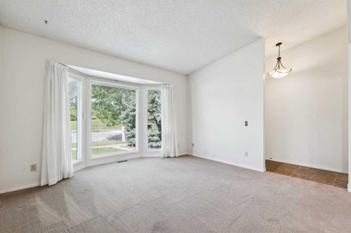 568 Strathcona Drive Sw, Calgary, AB 