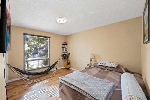 20 Falton Way Ne, Calgary, AB - Indoor
