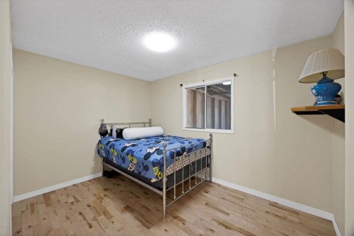 20 Falton Way Ne, Calgary, AB - Indoor Photo Showing Bedroom