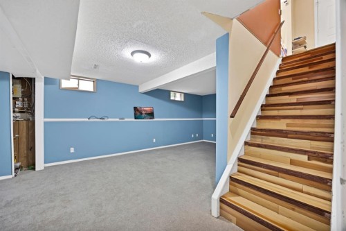 20 Falton Way Ne, Calgary, AB - Indoor Photo Showing Other Room