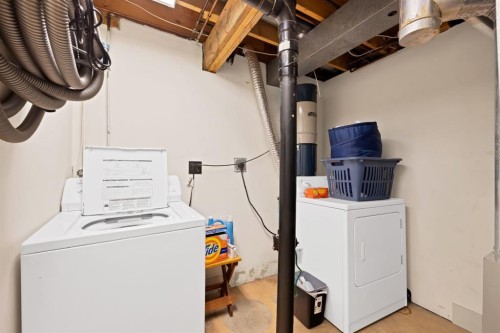 20 Falton Way Ne, Calgary, AB - Indoor Photo Showing Laundry Room
