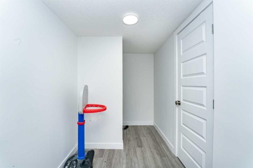 717 Windrow Manor Sw, Airdrie, AB - Indoor Photo Showing Other Room