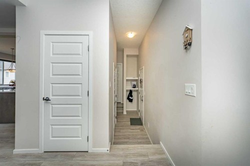 717 Windrow Manor Sw, Airdrie, AB - Indoor Photo Showing Other Room
