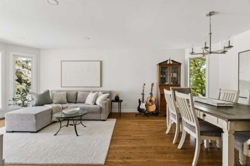 5 Sienna Hills Court Sw, Calgary, AB - Indoor Photo Showing Other Room