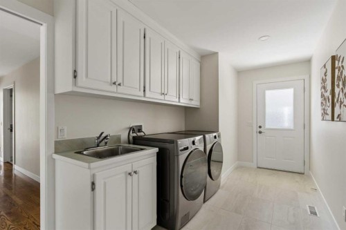 5 Sienna Hills Court Sw, Calgary, AB - Indoor Photo Showing Laundry Room