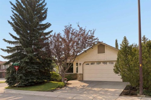 5 Sienna Hills Court Sw, Calgary, AB - Outdoor