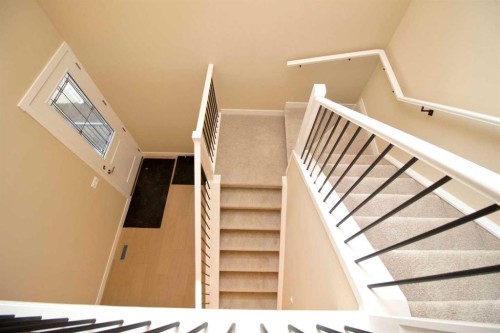 127 Sundown Crescent, Cochrane, AB - Indoor Photo Showing Other Room