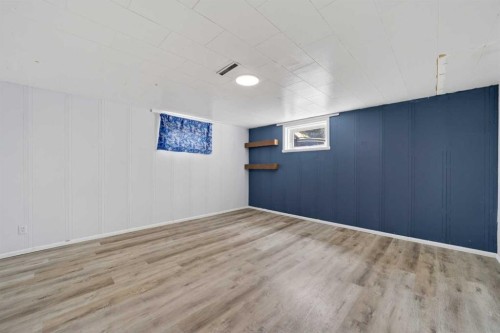 5202 56 Avenue, Olds, AB - Indoor Photo Showing Other Room