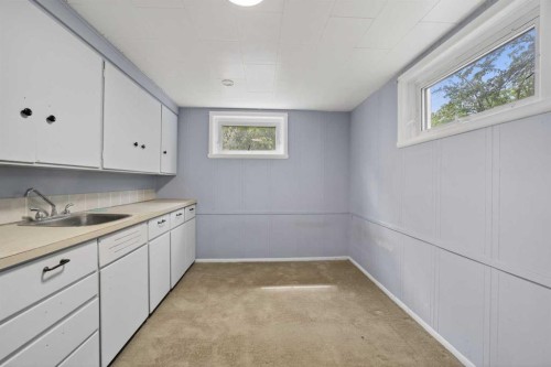 5202 56 Avenue, Olds, AB - Indoor Photo Showing Other Room