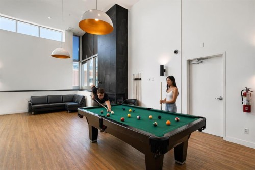 3202-210 15 Avenue Se, Calgary, AB - Indoor Photo Showing Other Room
