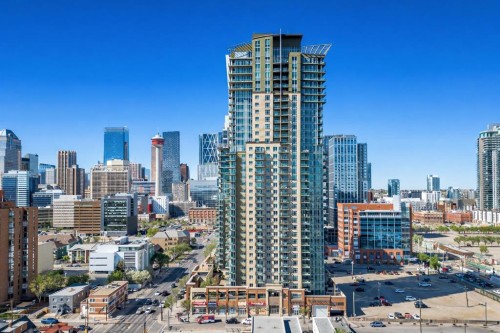 3202-210 15 Avenue Se, Calgary, AB - Outdoor