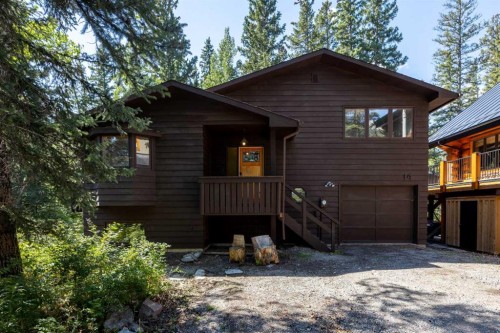 14 Pinewood Crescent, Canmore, AB 