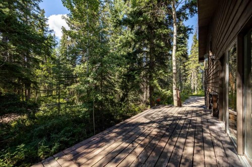 14 Pinewood Crescent, Canmore, AB 