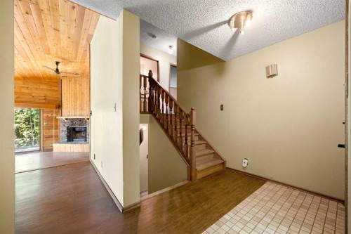 14 Pinewood Crescent, Canmore, AB 