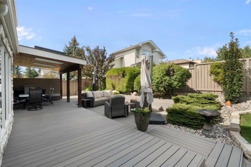 28 Edgepark Mews Nw, Calgary, AB 